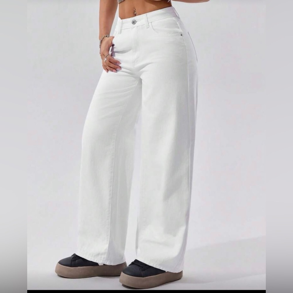 Elegant White Flare Jeans for Women